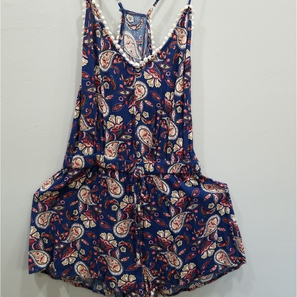 Love Culture Boho Navy Paisley Romper Sz.M